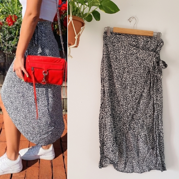 NEW AE American Eagle Leopard Animal Print Wrap Skirt Viscose Small Preppy - Picture 2 of 11